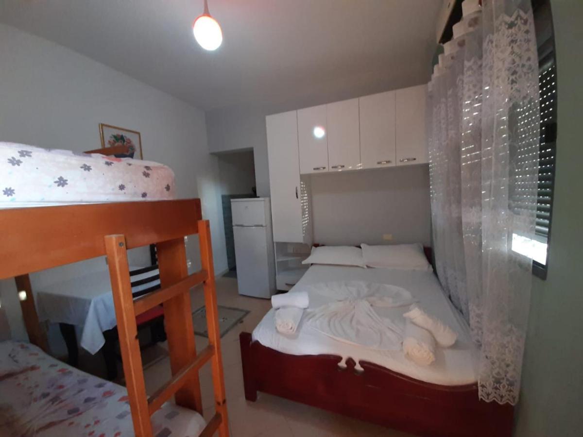 Villas Apartments Shahaj Vlorë Екстериор снимка
